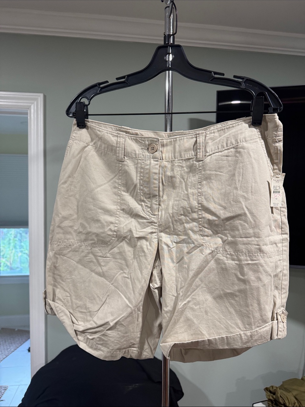 Talbots Lightweight Cream Cargo Bermuda Shorts